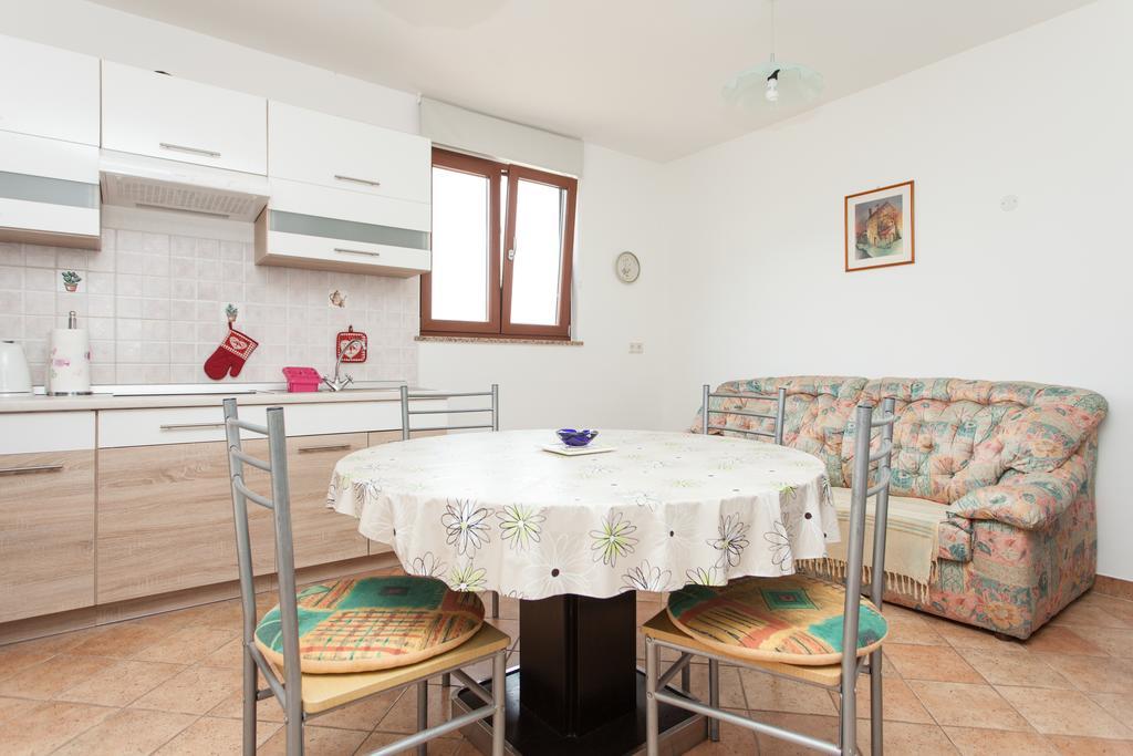 Villa House Soni - 800 M From The Sea Rovinj Exterior foto